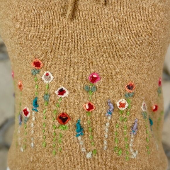 Ralph Lauren c. 1990s Embroidered Posies Wool Sweater Tank Camel | S - Picture 2 of 5